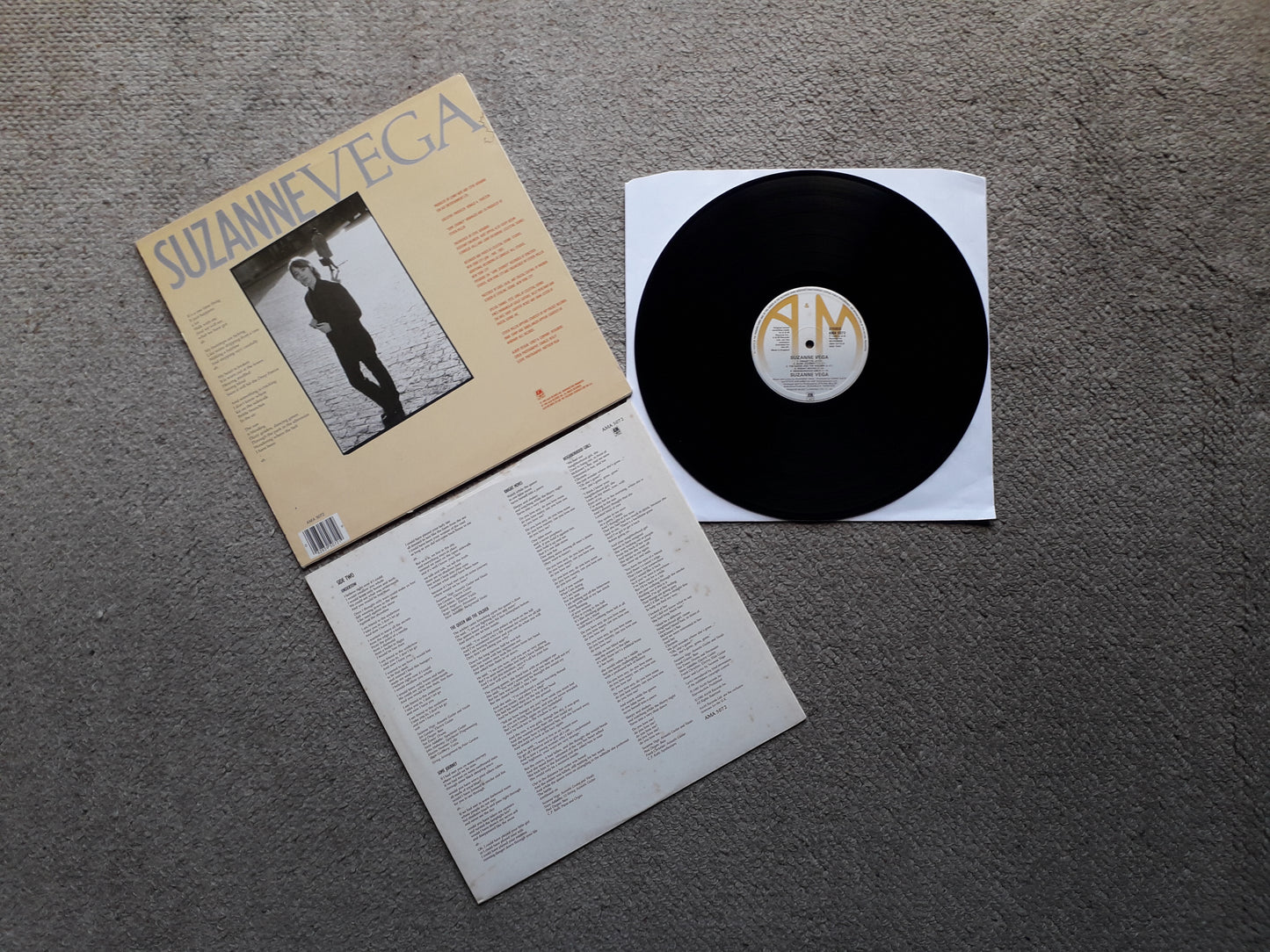 Suzanne Vega-Suzanne Vega LP (AMA 5072)