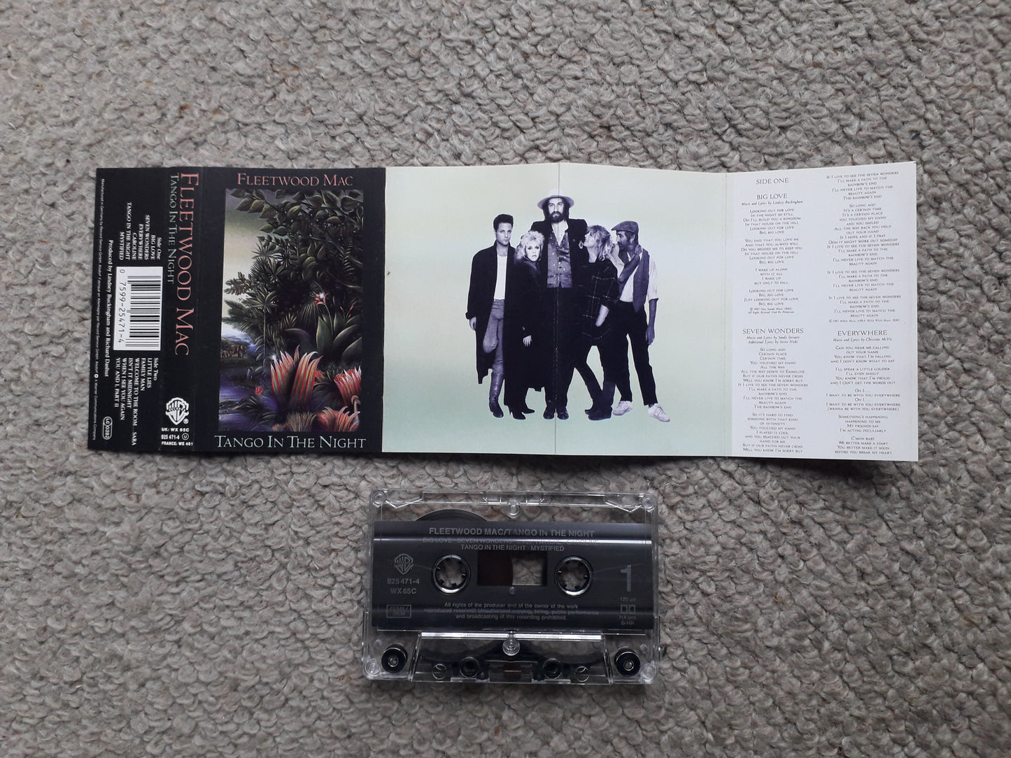 Fleetwood Mac-Tango In The Night Cassette (925 471-4)