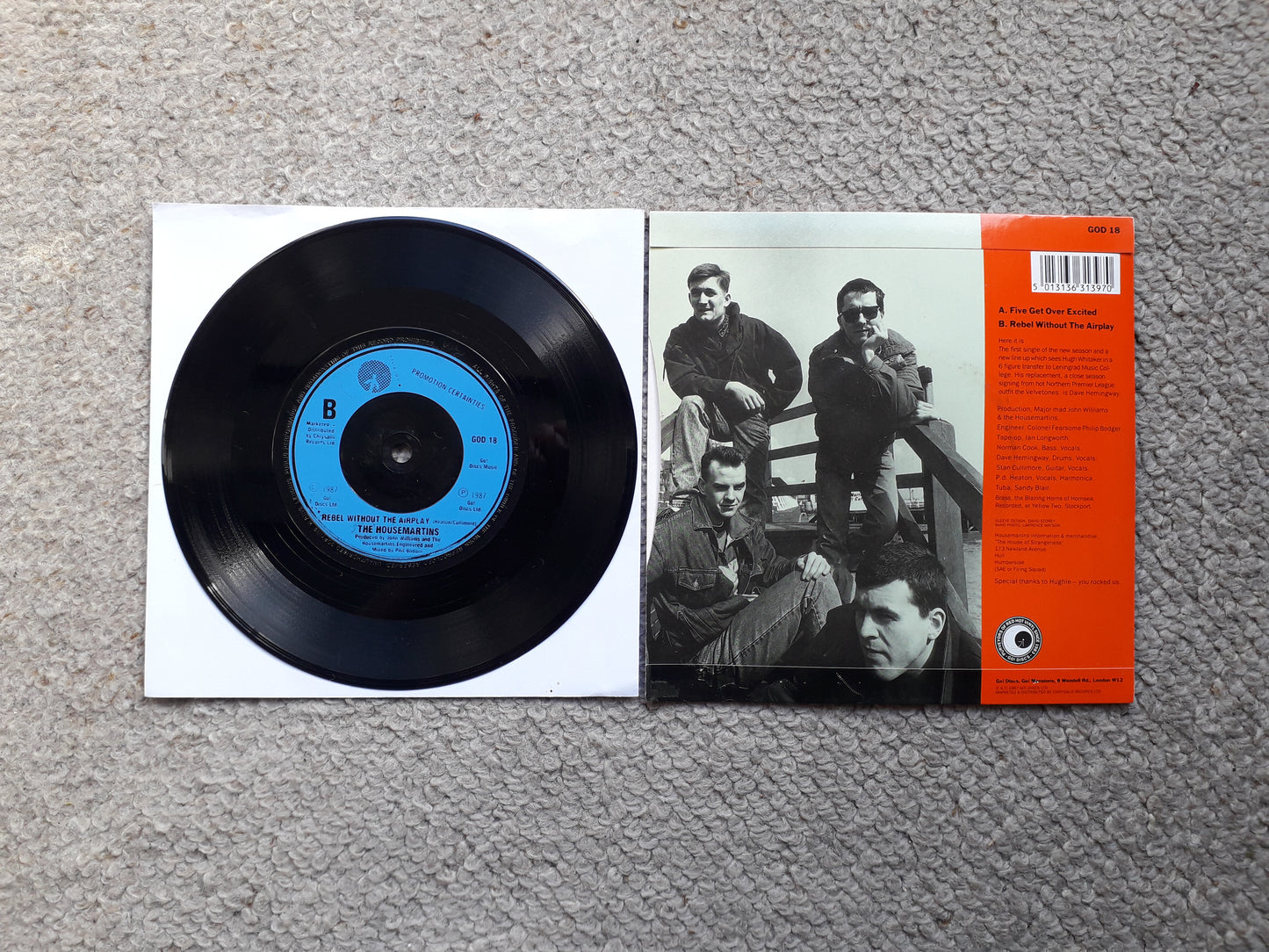 The Housemartins-Five Get Over Excited 7" (GOD 18)