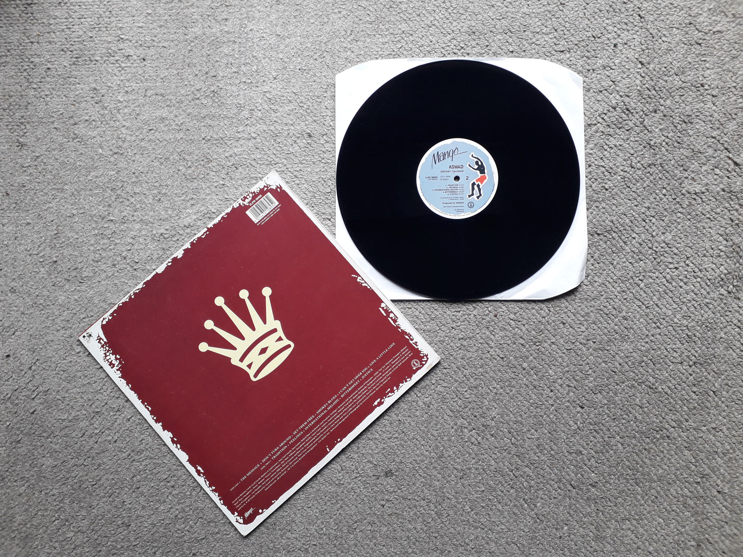 Aswad-Distant Thunder LP (ILPS 9895)