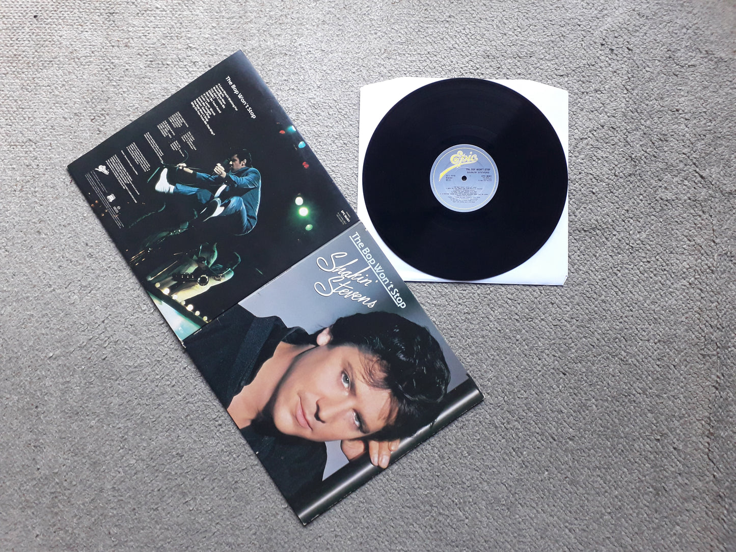 Shakin' Stevens – The Bop Won't Stop LP (EPC 86301 G/Fold)