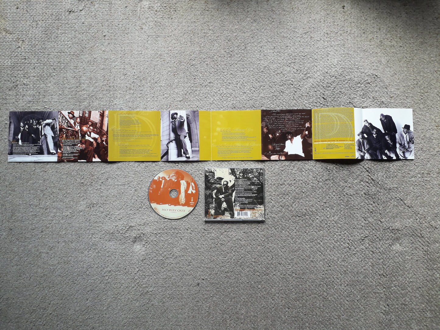 Puff Daddy & The Family–No Way Out CD (78612 73012 2)