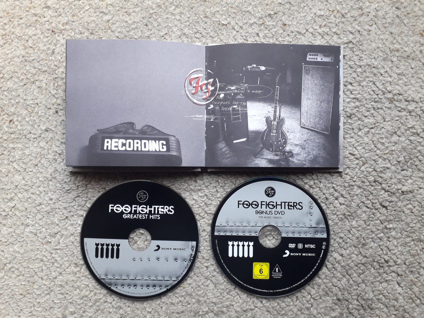 Foo Fighters-Greatest Hits CD/DVD Digibook Set (88697594832)