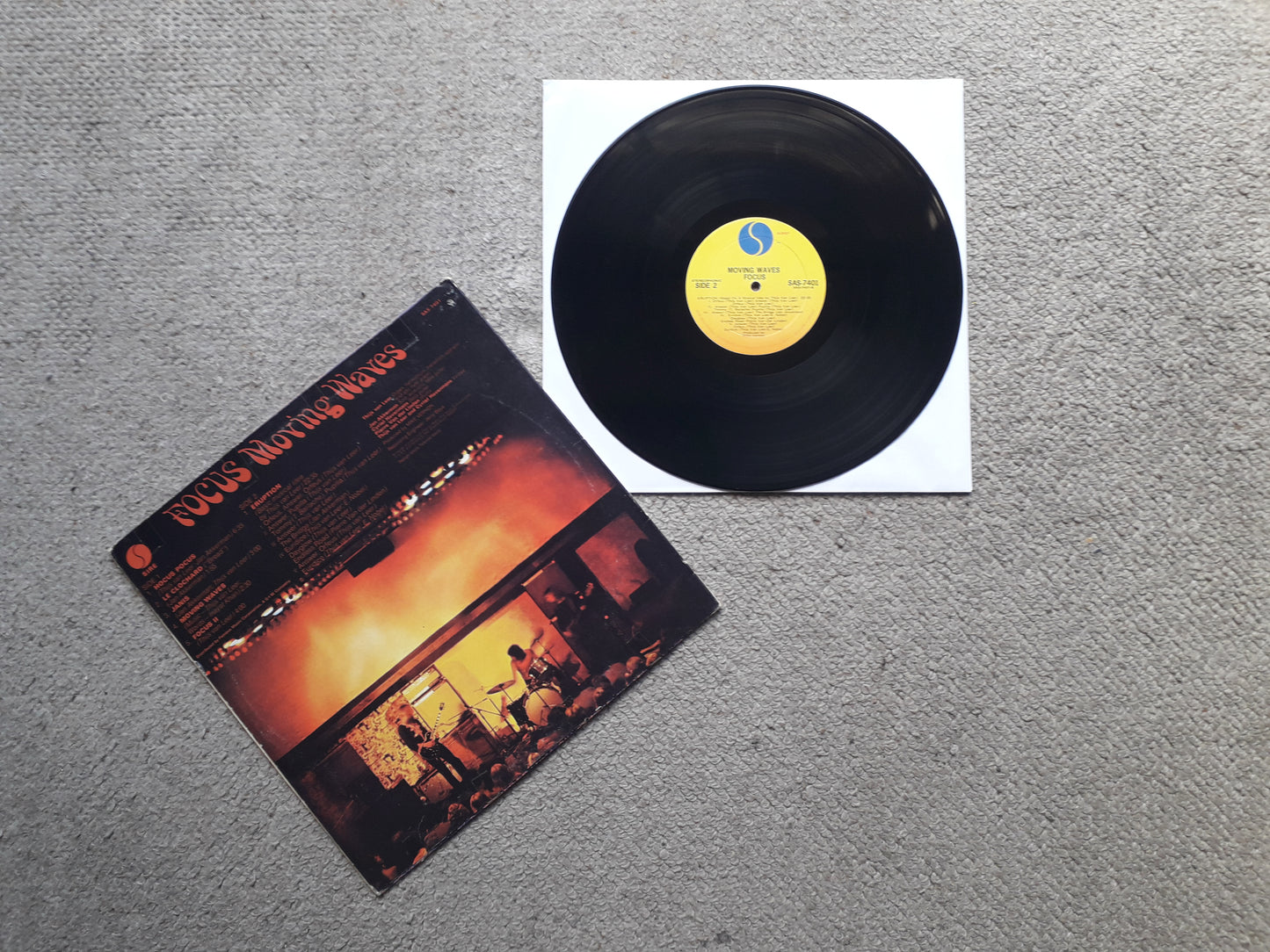 Focus-Moving Waves LP (SAS-7401)