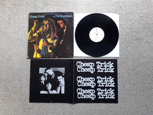 Cheap Trick-At The Budokan LP + Booklet (S EPC 86083)