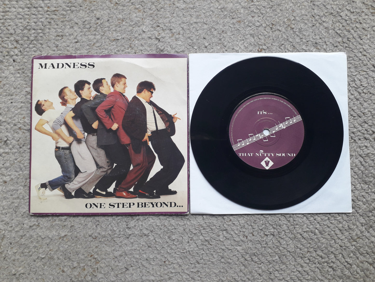 Madness-One Step Beyond 7" (BUY 56)