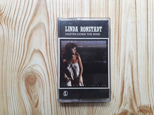 Linda Ronstadt-Hasten Down The Wind Cassette (K 453045)