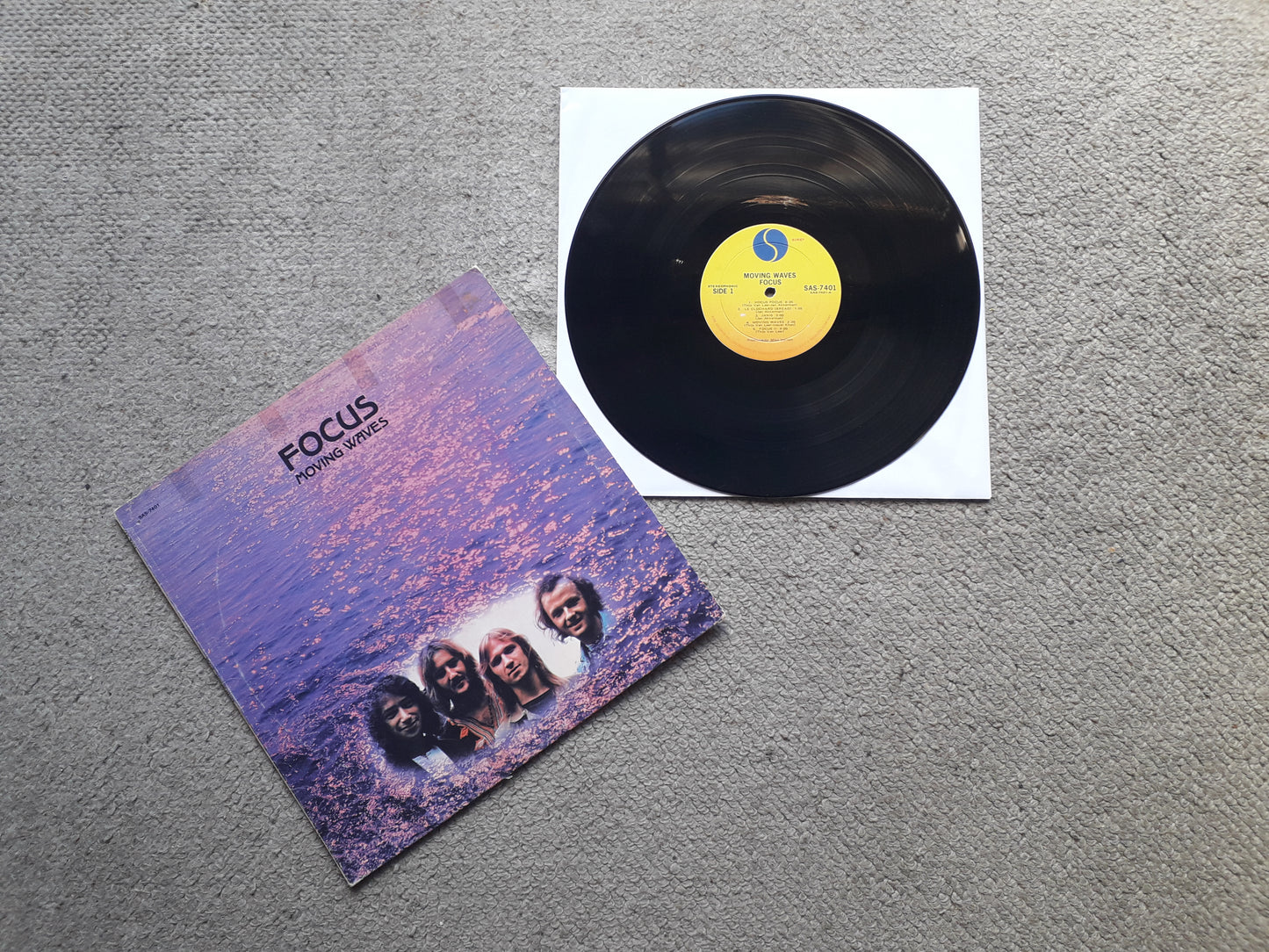 Focus-Moving Waves LP (SAS-7401)